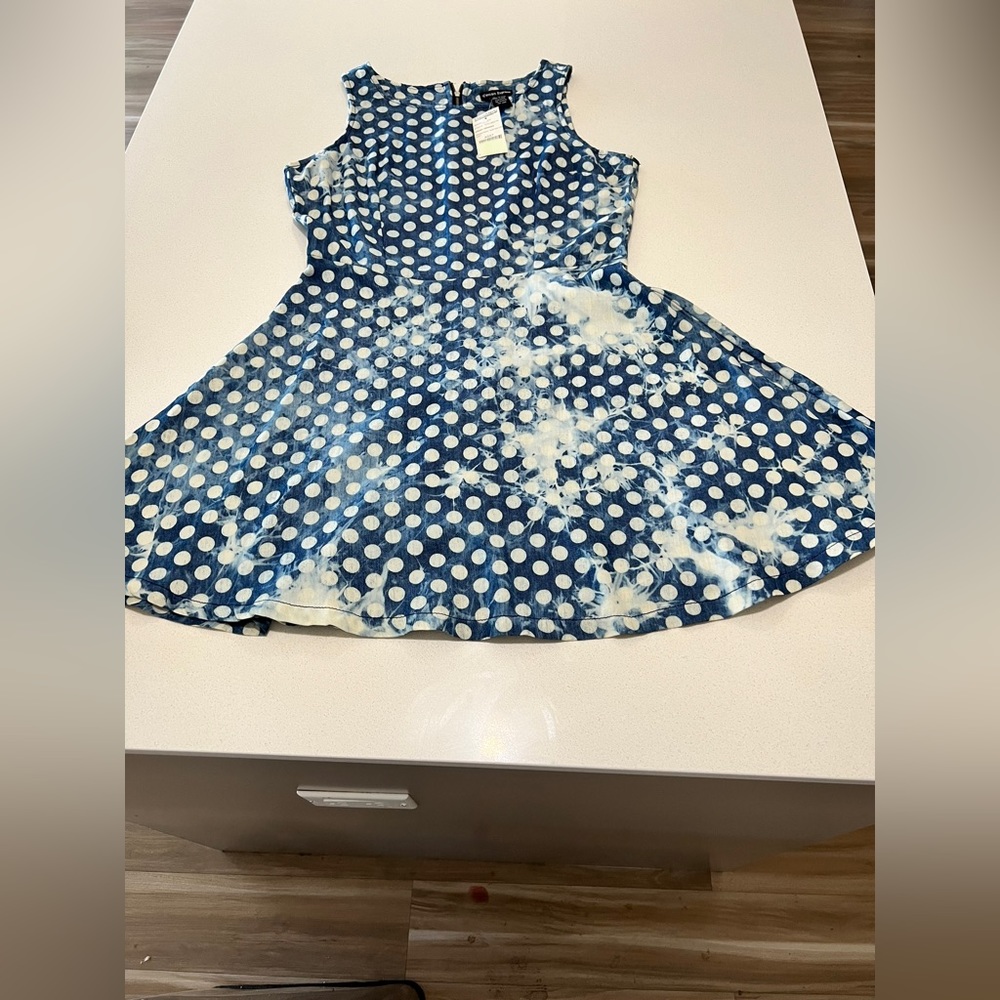 Woman blue Jean pooka dot dress